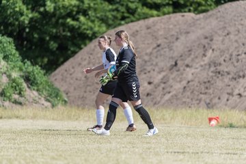 Bild 157 - wBJ TuRa Meldorf/Buesum - JFV Luebeck : Ergebnis: 1:0